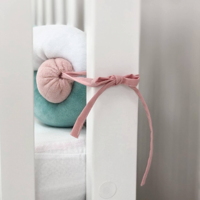 Protectie laterala patut bebe menta-roz pudra (4)